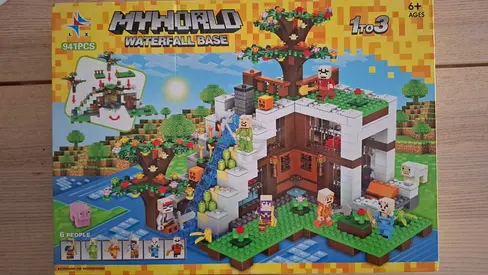 LEGO Brand New - My World Waterfall Base