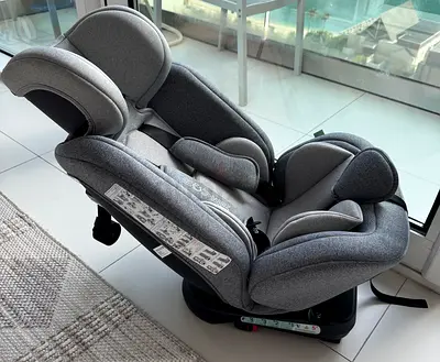 Convertible infant-to-toddler car seat - grey, good condition