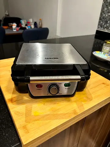 Waffle Maker