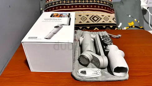 Gimbal Insta 360 Flow Pro — used, good condition with box and accessories