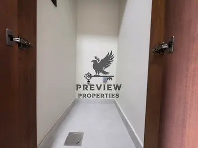 Contemporary 2 Bedroom Unit | Bright & Spacious | High End Finish