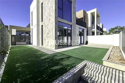 Perfect Location | Kitchen Island | 4 Bedrooms