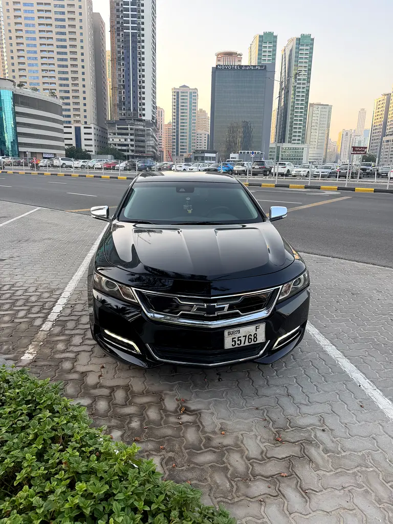 Chevrolet Impala 2018 — photo 1 of 9