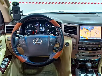 2012 Lexus LX-SERIES 照片 10