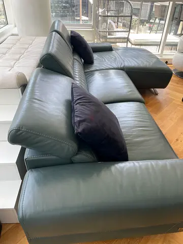 Leather 3-seater reclining sofa in dark green from Koala Living