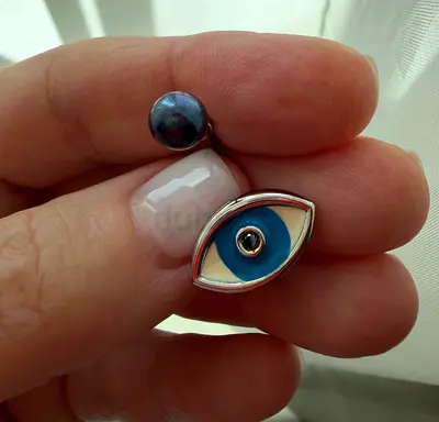 Delfina Delettrez evil eye mono earring