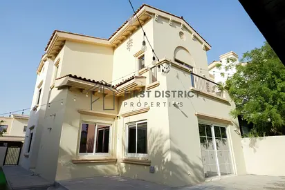 4 Bed Single Row Upgraded Unit | Large Plot | Mira
