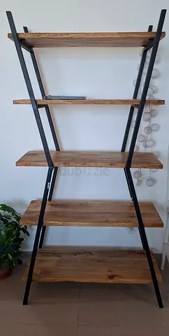 Wooden shelf unit