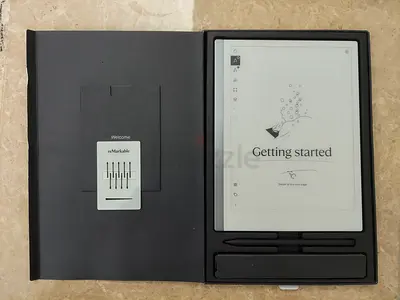 reMarkable 2 tablet with stylus and charger - used, good condition