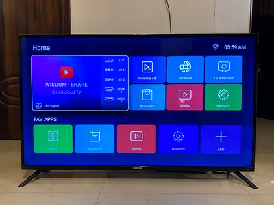 Panasonic TV 43