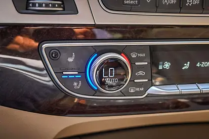 2016 AUDI Q7 — миниатюра 17