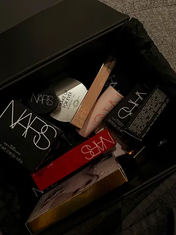 NARS and assorted high-end makeup lot - new/boxed items