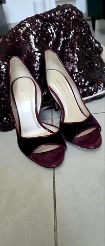 Karen Millen Burgundy Velvet Peep Toe Heels Size 37