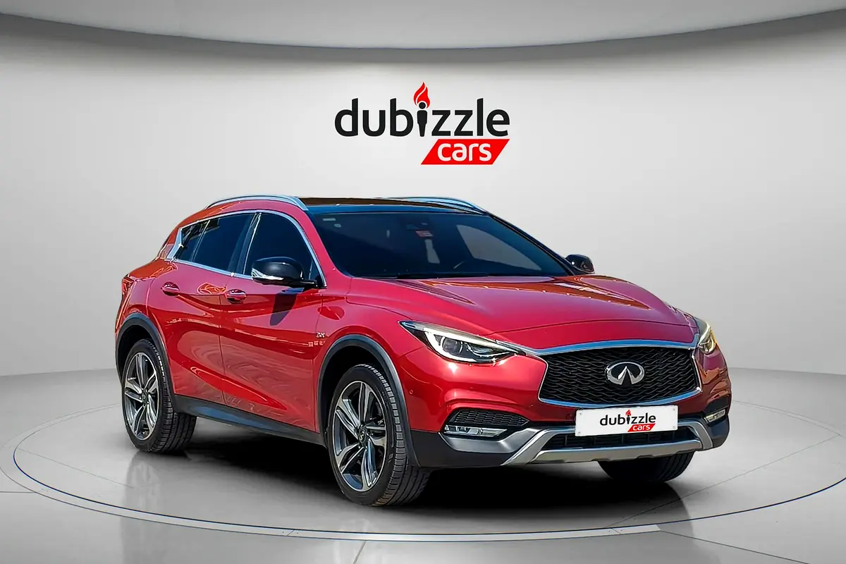 Infiniti QX30 2019 — photo 1 of 16