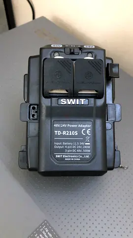Swit TD-R210S 24/58V light stand power adapter