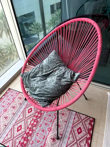 Pink Woven Outdoor/Indoor Acapulco-style Lounge Chair