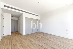 10,773 Plot Size | Corner Unit | Single Row
