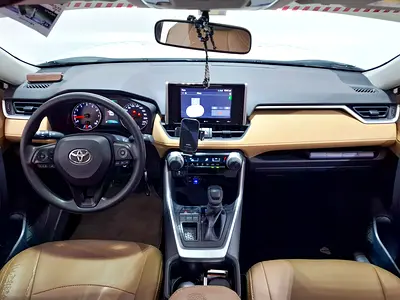 صورة 8 لـ 2023 Toyota RAV 4