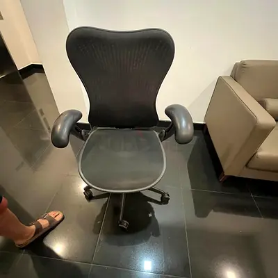 Herman Miller mirra 1