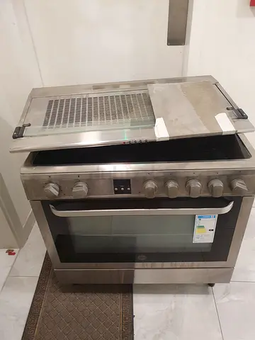 Stainless Steel Freestanding Gas Range with Oven - Good Working Condition