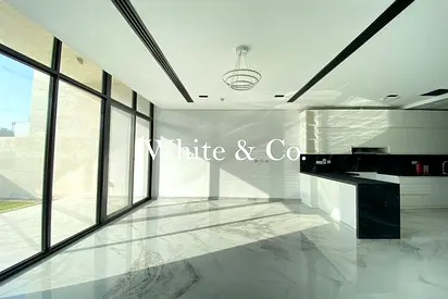 Single Row Unit | Landscaped | Vacant Now