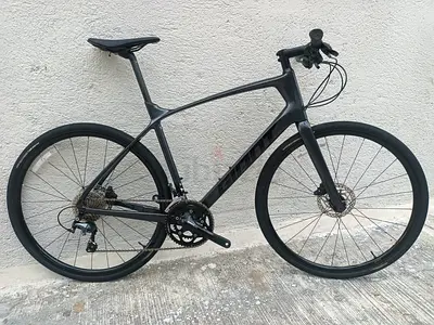 Giant FastRoad Advanced 2 — Carbon Road Bike