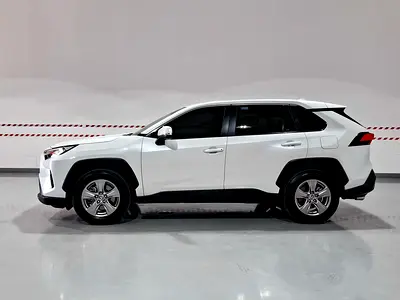 صورة 5 لـ 2023 Toyota RAV 4