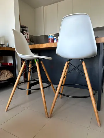 Modern White Bar Stools with Wooden Legs