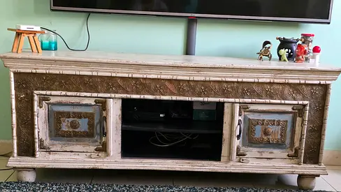 Elegant TV Console/cabinet for sale