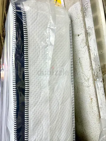 Brand NEW King Size 180x200 cms Spring Pillow Top Foam Mattress