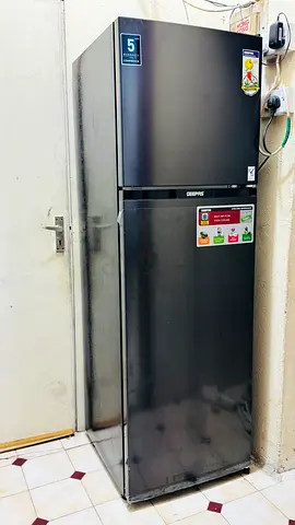 GEEPAS REFRIGERATOR FOR SALE