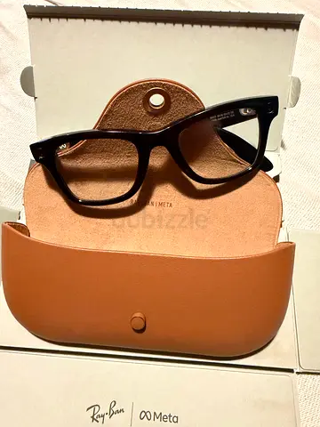 Rayban Meta Gen 2 Shiny Black Transitions Graph Green Wayfarer