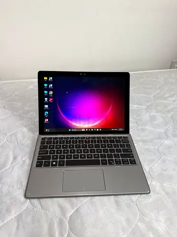 2-in-1 Detachable Laptop/Tablet with Keyboard - Good Condition i5 10th Gen