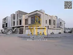 Two-story villa with a rooftop terrace, luxurious finishing, price includes registration fees. Prime