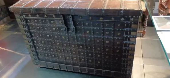 VARIOUS UNIQUE FURNITURE DESIGN FOR SALE/ ANTIQUE FURNITURE