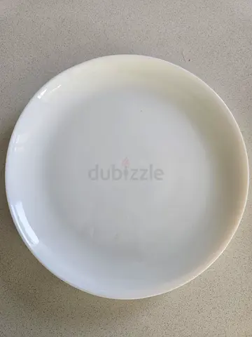 4 Plain white ceramic dinner plates