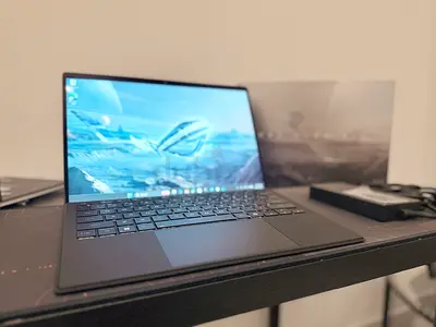 Asus ROG Flow Z13 2025 - 128GB RAM - AMD Ryzen AI Max 395+