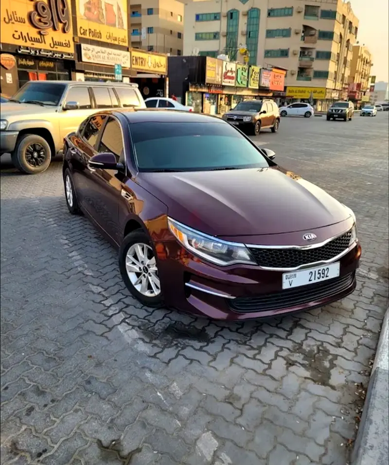 Kia Optima 2016 — photo 1 of 7