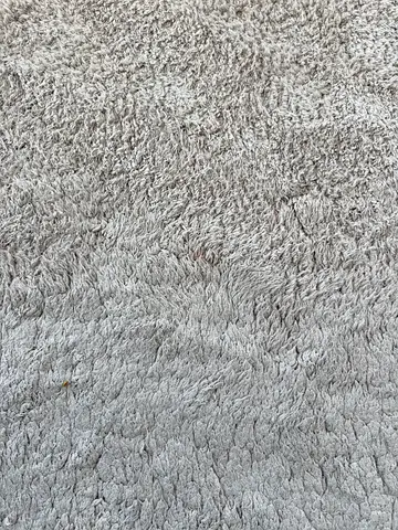 Light grey shaggy area rug - soft plush pile, good condition 290cm x 200cm