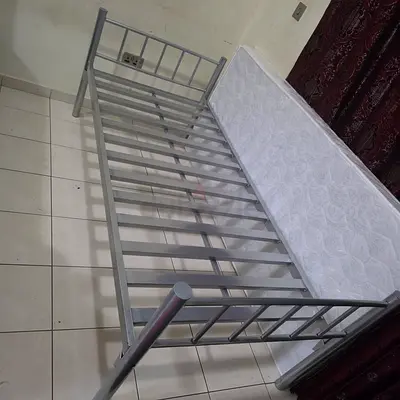 Single metal bed frame  - sturdy silver finish