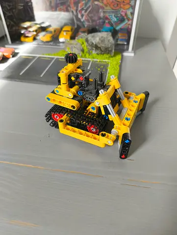 Yellow Technic-style Construction Bulldozer / Building Set (Used) Lego