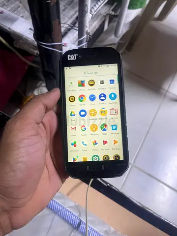 CAT Rugged Smartphone - Durable Outdoor Phone (Good Condition)