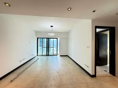 Cozy 2-Bedroom Apartment Spacious & Bright Living
