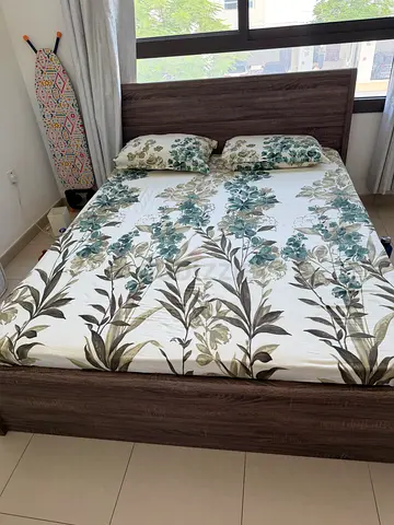 Queen wooden bed frame with headboard - good condition