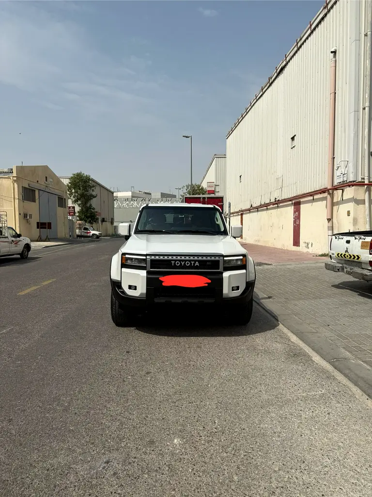 Toyota Prado 2024 — photo 1 of 11
