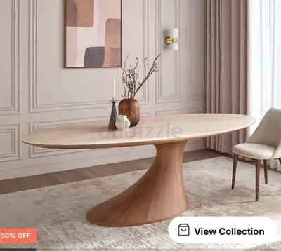 Dining table 8 seaters with 8 chairs almost new