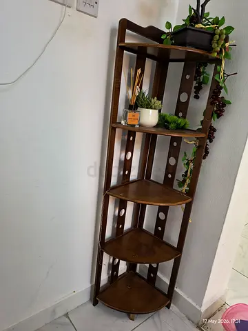Wooden Wall-Mounted Corner Shelf Unit - 4 Tiers