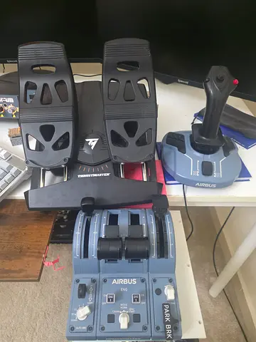 Thrustmaster throttle quadrant with rudder peddles and sidestick