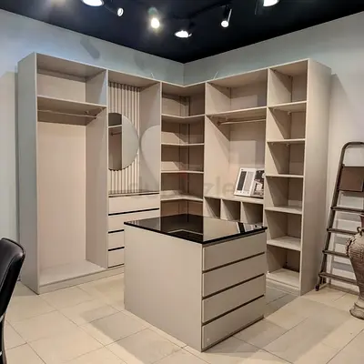 L-shaped Walk-in Closet Wardrobe with Central Island - Modern Beige Finish