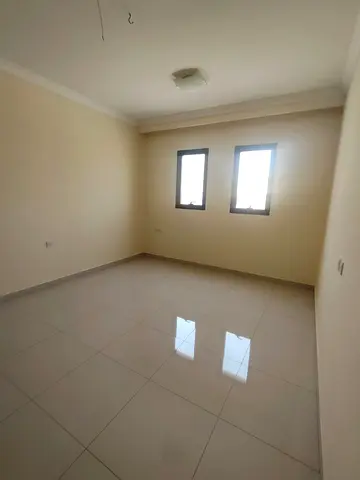 Apartment for Annual Rent in Al Qulay'ah | 2-Bedroom with Hall & Central AC